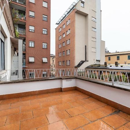 ميلان Sant'Ambrogio Bright Apartment With Terrace المظهر الخارجي الصورة