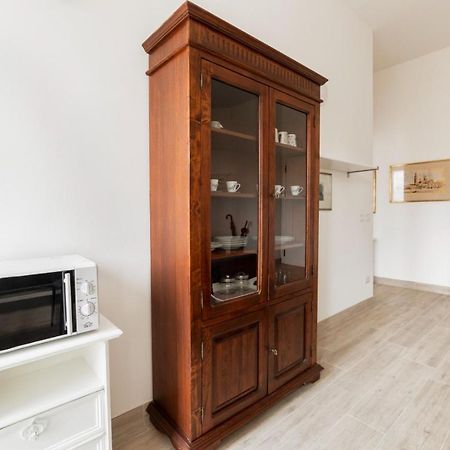 ميلان Sant'Ambrogio Bright Apartment With Terrace المظهر الخارجي الصورة